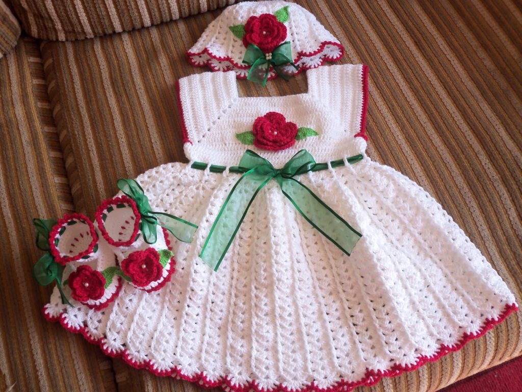 vestidos croche para menina 1024x768 - VÁRIOS MODELOS DE VESTIDOS INFANTIS DE CROCHÊ